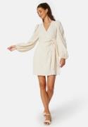 BUBBLEROOM Axelle Wrap Dress Cream S