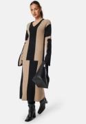 BUBBLEROOM V-neck Knitted Midi Dress Beige/Black XL