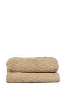 Agnes Fleece Plaid Home Textiles Cushions & Blankets Blankets & Throws...