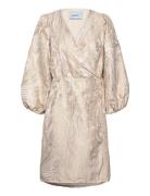Msalika Short Wrap Dress Kort Kjole Gold Minus