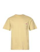 Basic Pocket T-Shirt Héritage Tops T-Kortærmet Skjorte Yellow Armor Lu...