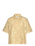 Popla Lorel Shirt Aop Tops Shirts Short-sleeved Beige Mads Nørgaard