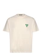 Tjorn Boxy Printed T-Shirt Designers T-Kortærmet Skjorte Cream J. Lind...