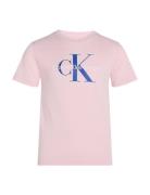 Ck Monogram Ss T-Shirt Tops T-Kortærmet Skjorte Pink Calvin Klein