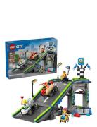Ingen Grænser: Racerbilrampe 60460 Toys Lego Toys Lego city Multi/patt...