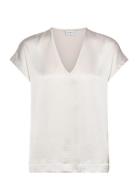 Dante6-Luiza Satin V-Neck Top Tops T-shirts & Tops Short-sleeved Cream...