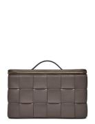 Beauty Hard Box Braided Toilettaske Grey Ceannis