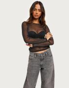 Nelly - Sort - Sparkle Mesh LS Top