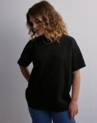 Pieces - Sort - Pcskylar Ss Oversized Tee Noos