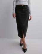 Pieces - Sort - Pcjessie Hw Denim Midi Skirt Noos E