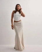 Neo Noir - Beige - Viso Linen Skirt