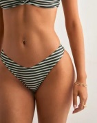 Nelly - Sort - Bouquet Bikini Panty