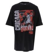 New Era T-Shirt - NBA Player Graphic - Chicago Bulls - Sort